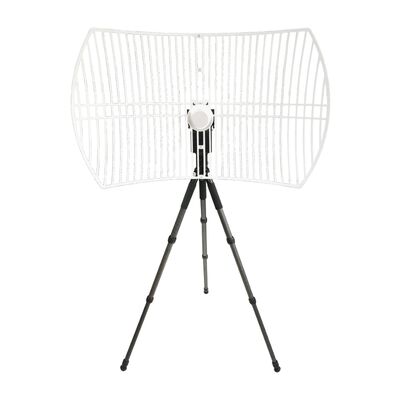 Antenna direcional sem fio remota com sistema de controle de servo para rastreamento em tempo real usando o protocolo MAVLink e o servomotor sem escovas